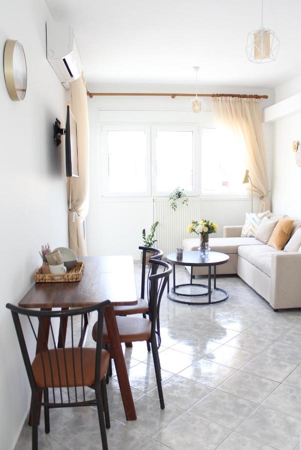 Side Beach Apartment Kavála Exterior photo